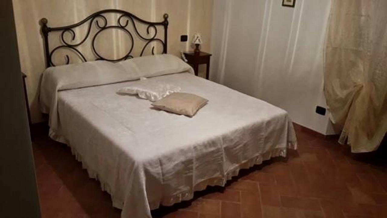 Agriturismo Santa Adriana Volterra Bilik gambar