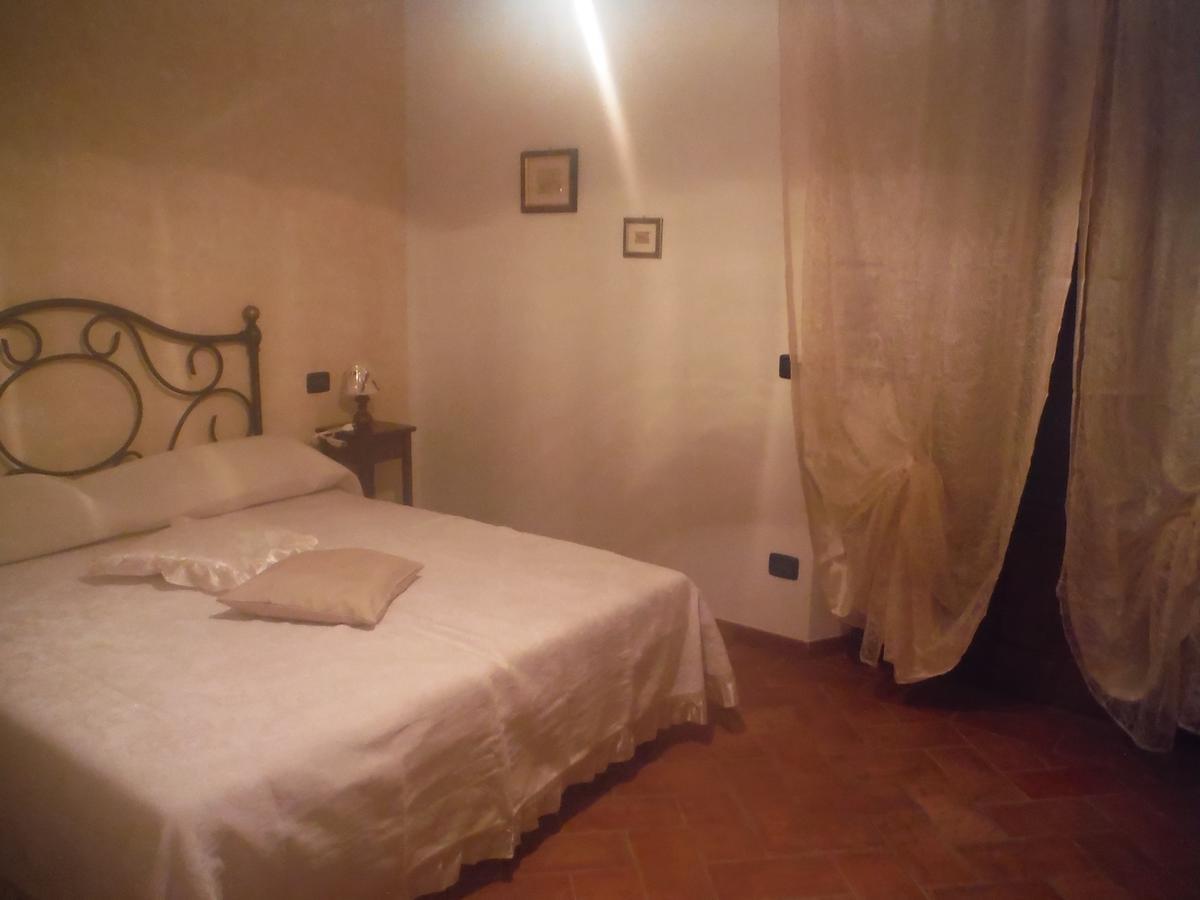 Agriturismo Santa Adriana Volterra Bilik gambar