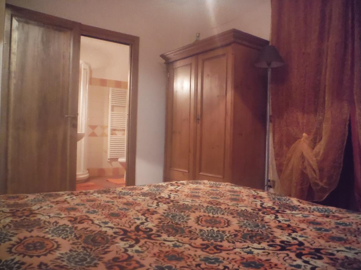 Agriturismo Santa Adriana Volterra Bilik gambar